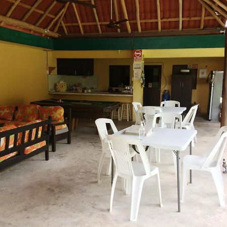 Amigos Hostel Cozumel Dış mekan fotoğraf