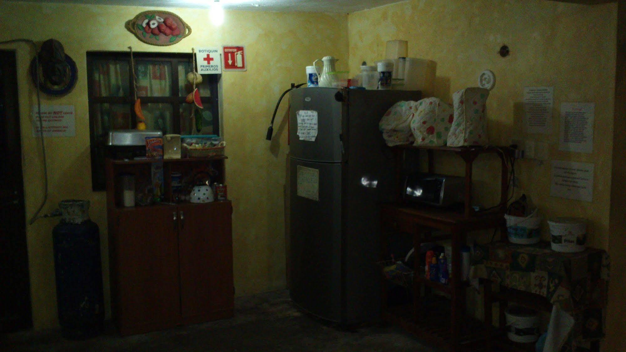 Amigos Hostel Cozumel Dış mekan fotoğraf